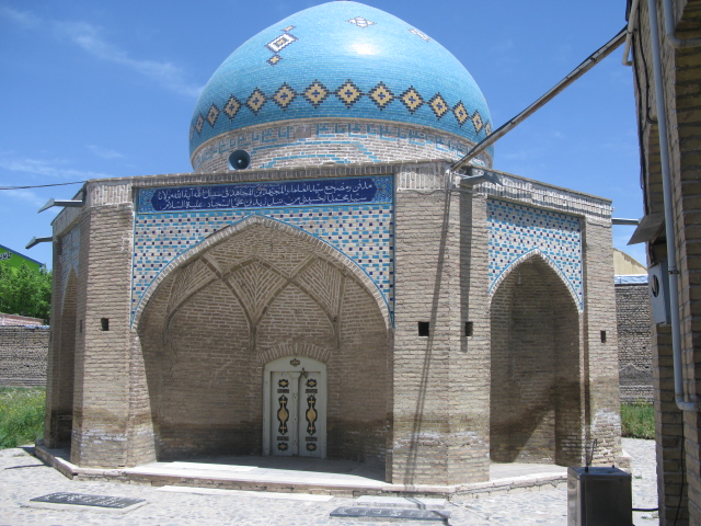آرامگاه میرزا ابوالقاسم مجتهد، بنای قاجاری زنجان